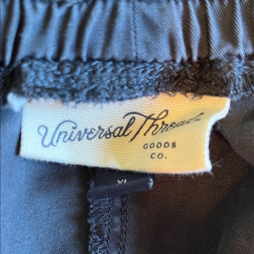 Universal Thread Drawstring Shorts XL - Picture 4 of 5